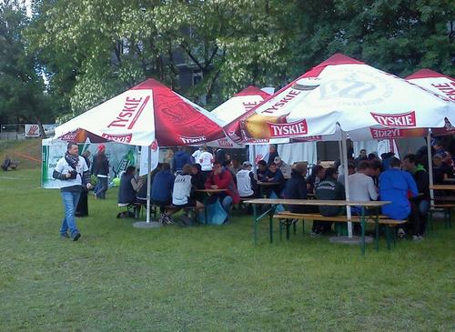 zawodnicy_na_pikniku.jpg